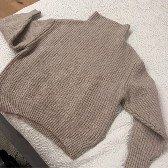 Aritzia, Wilfred Montpellier Turtleneck - Picture 2 of 6